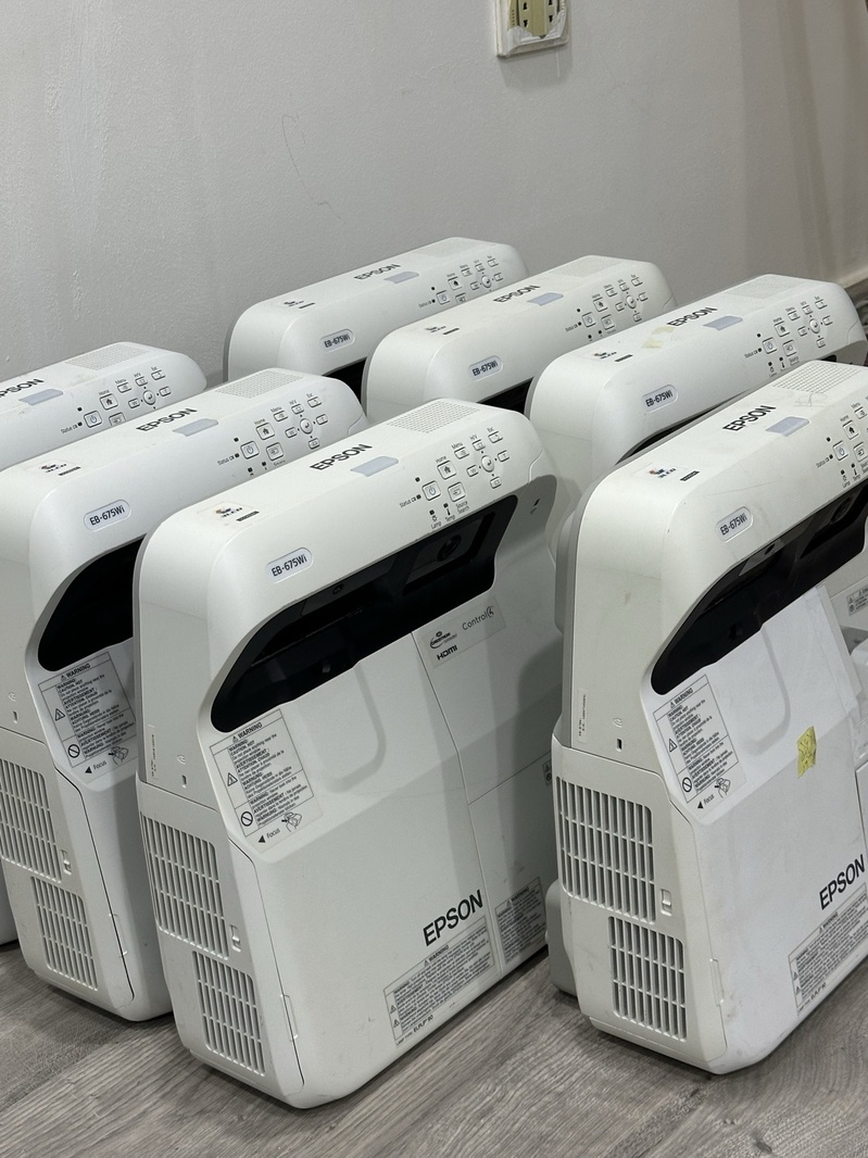 Projectors under test in our workshop